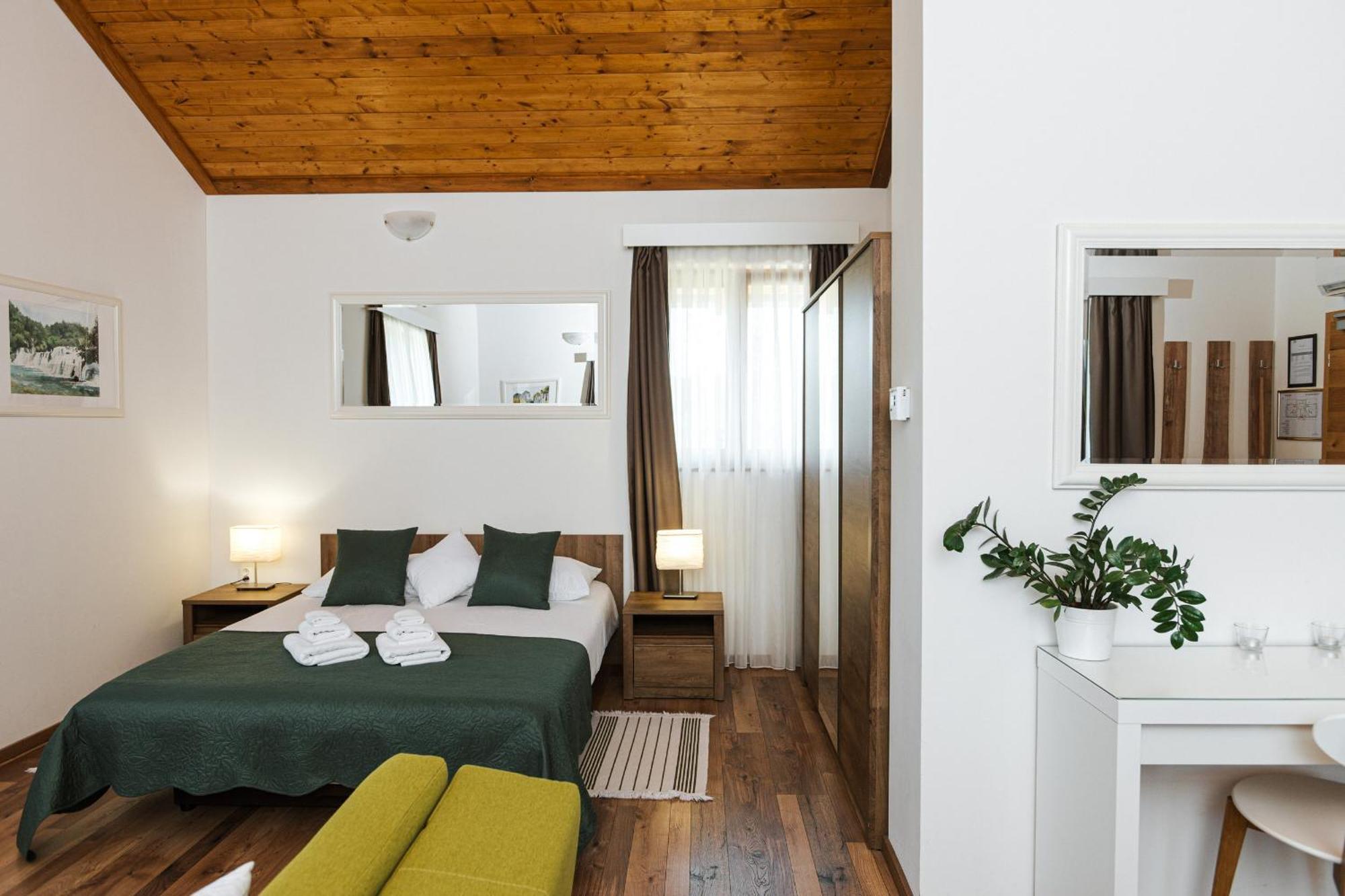 B&B Apartments Buric Plitvice Lakes Plitvička Jezera Kültér fotó