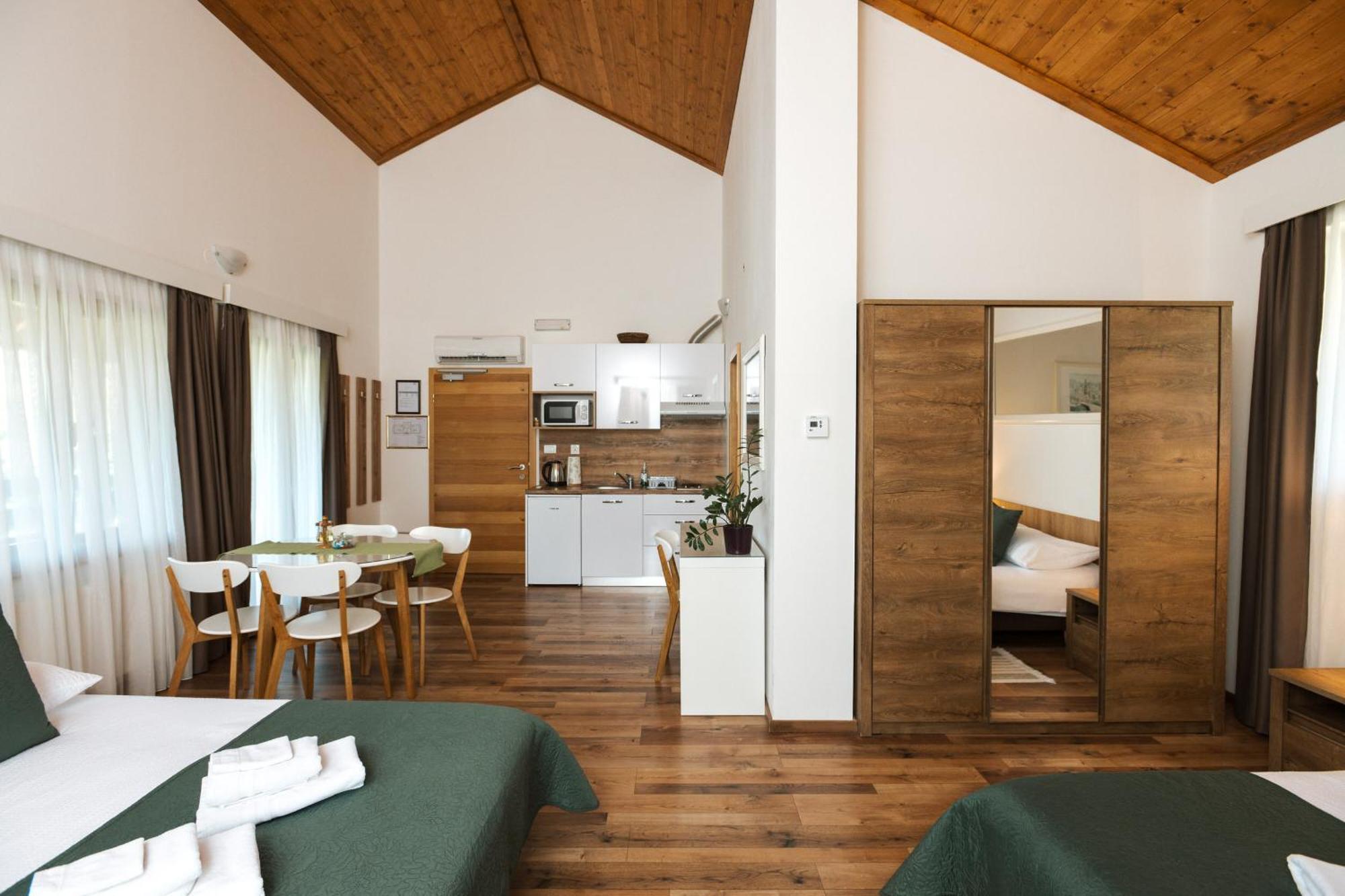B&B Apartments Buric Plitvice Lakes Plitvička Jezera Kültér fotó