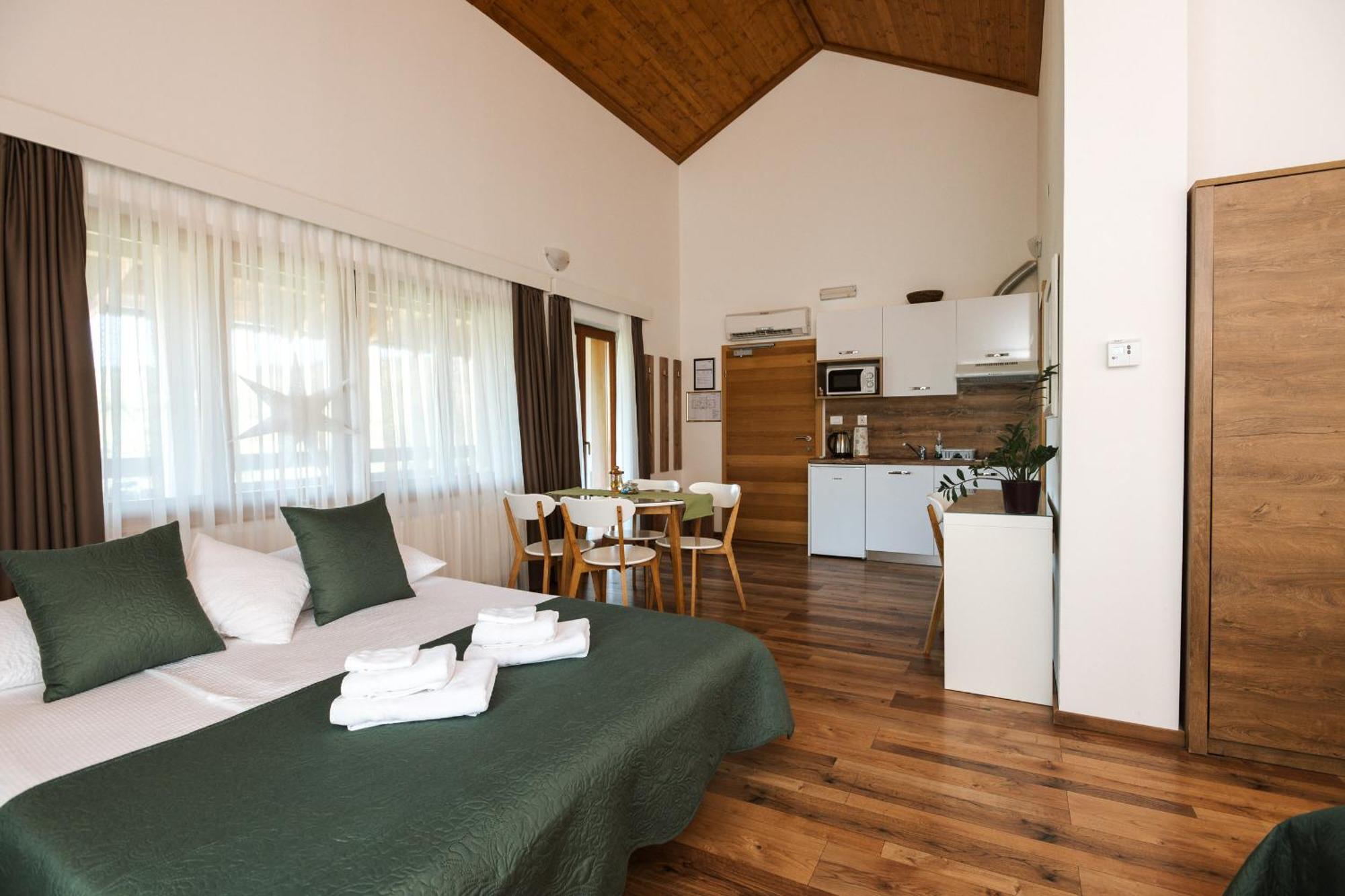 B&B Apartments Buric Plitvice Lakes Plitvička Jezera Kültér fotó